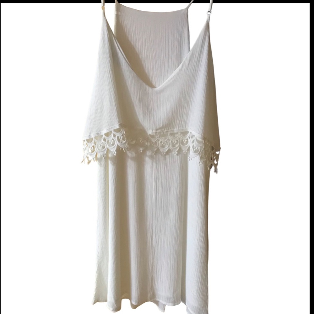 (NWOT) Lulu’s Sleeveless White Spaghetti Strap Mini Dress women Size Small